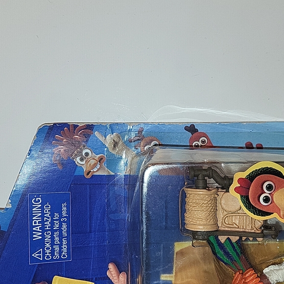 New in Box Chicken Run All American Rocky w/ Grappling Hook and Spool Pack - Picture 6 of 7